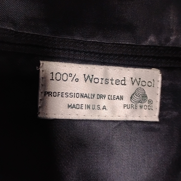 Elegant Men's Dark Blazer - Picture 13 of 16